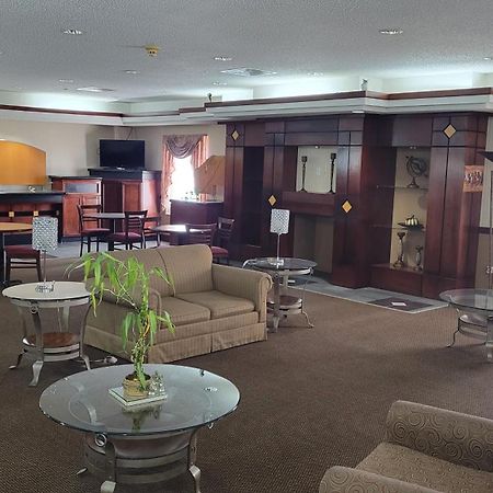 Windsor Inn & Suites Dodge City Esterno foto