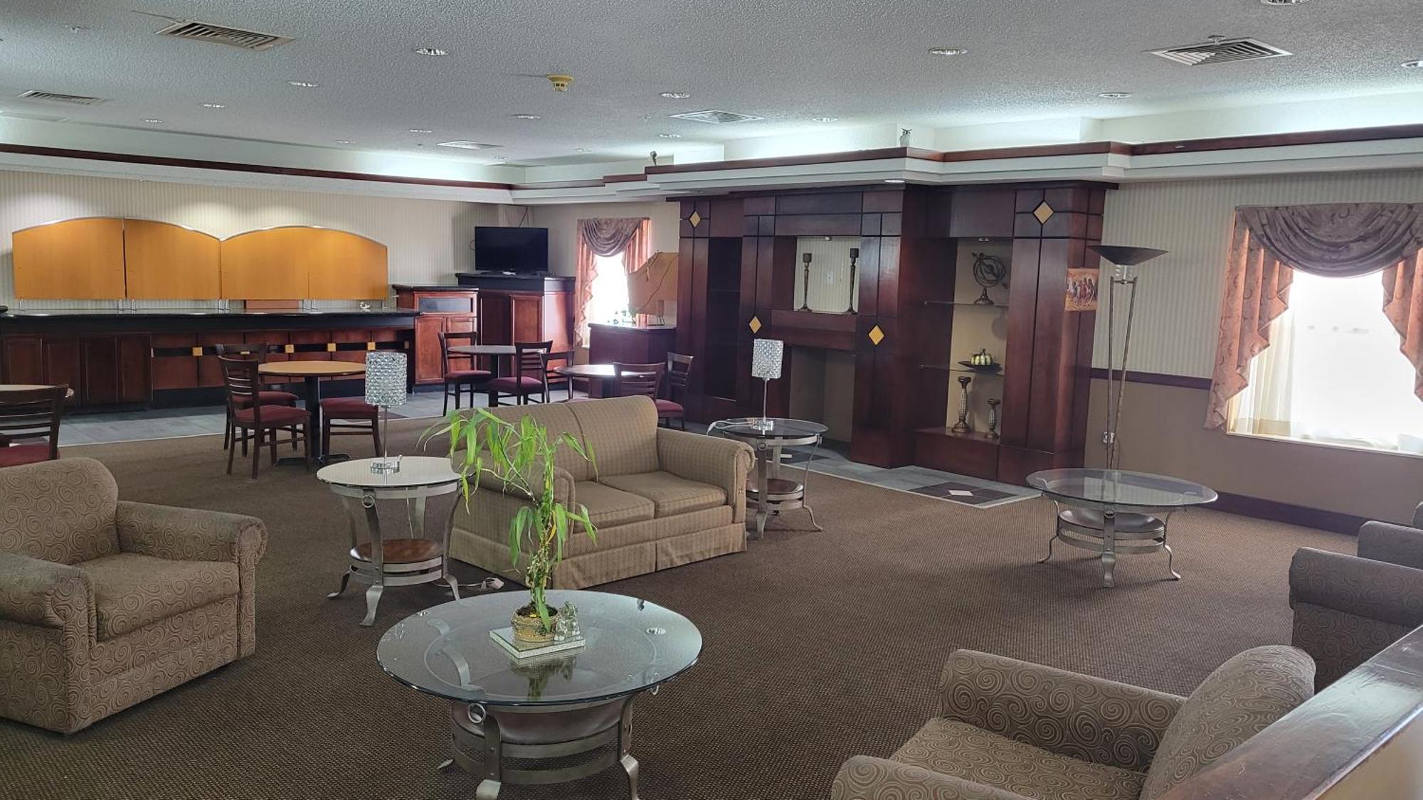 Windsor Inn & Suites Dodge City Esterno foto