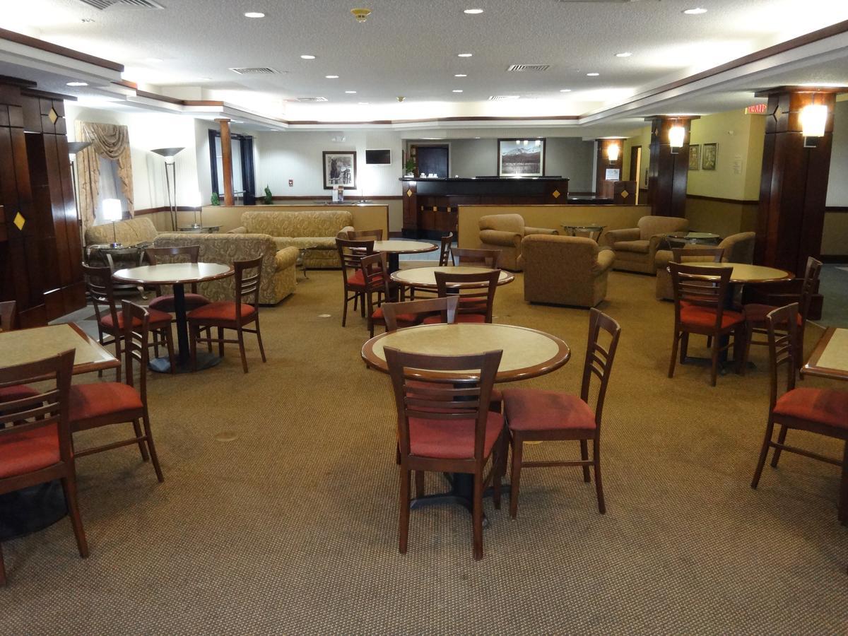 Windsor Inn & Suites Dodge City Esterno foto