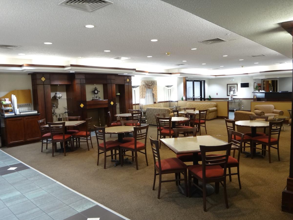 Windsor Inn & Suites Dodge City Esterno foto