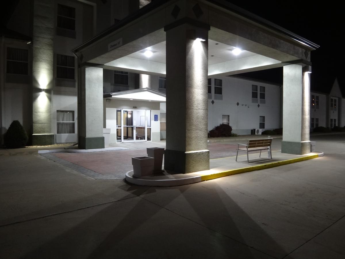 Windsor Inn & Suites Dodge City Esterno foto