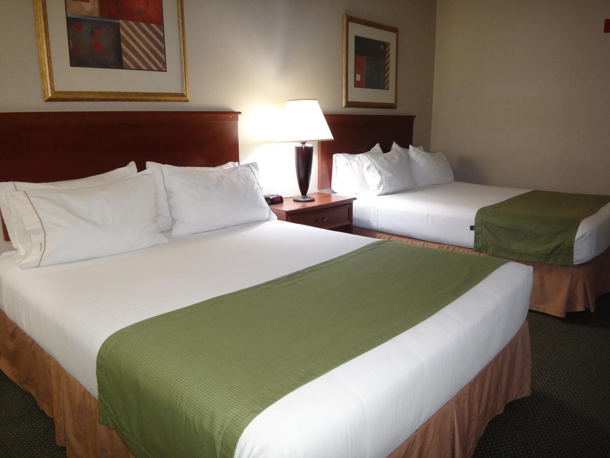 Windsor Inn & Suites Dodge City Esterno foto