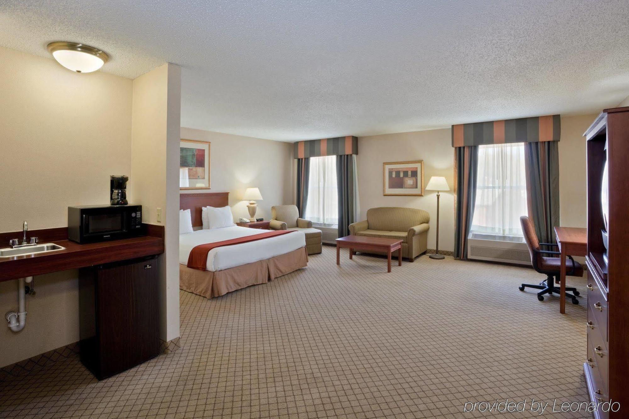 Windsor Inn & Suites Dodge City Esterno foto