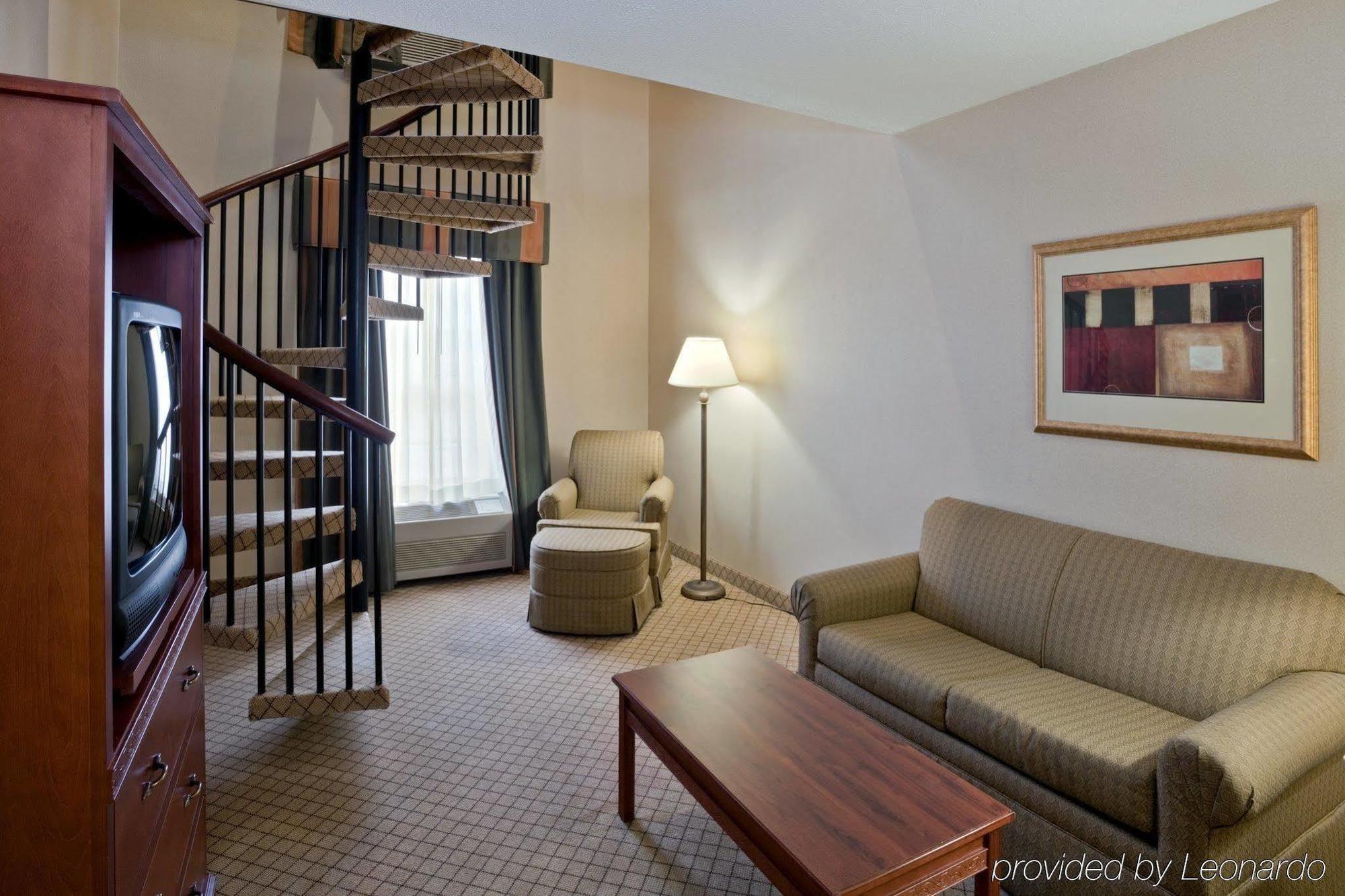 Windsor Inn & Suites Dodge City Esterno foto