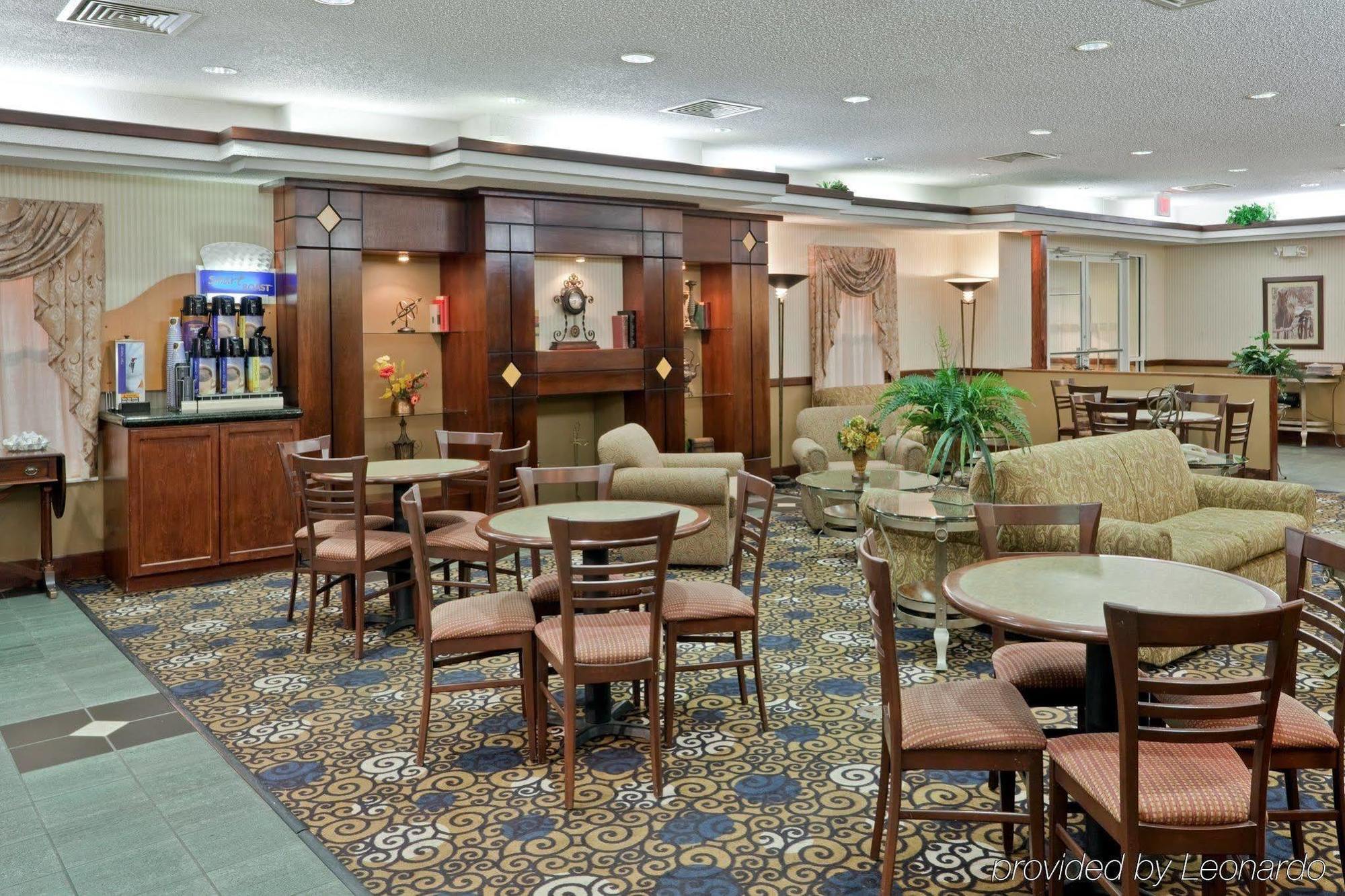 Windsor Inn & Suites Dodge City Esterno foto